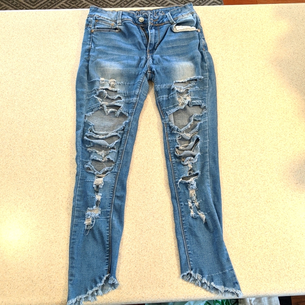Woman's size 7 Blue Republic jeans